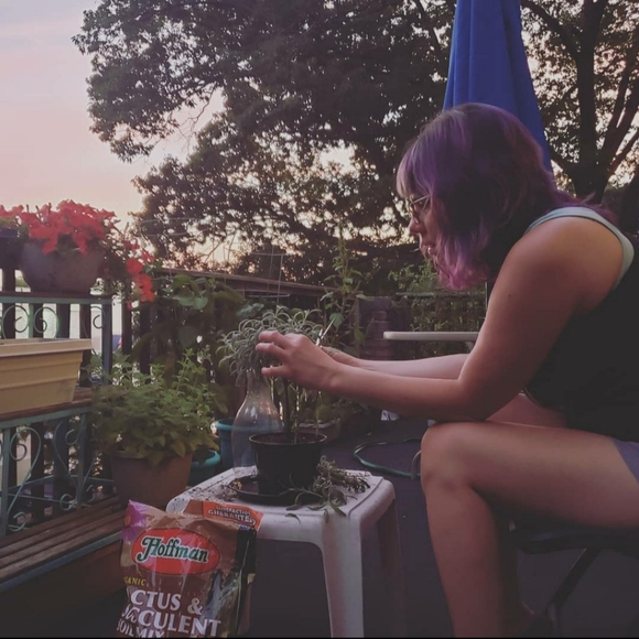 Meet your Posher, Jaé! - Picture 2 of 5